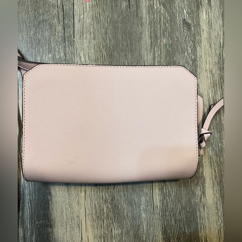 Steve Madden Baby Pink Crossbody with Built in Wallet Adjustable Strap - Picture 6 of 11